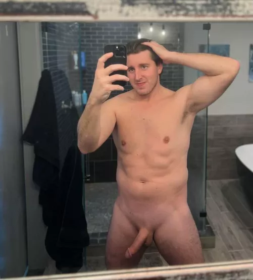 [30] Daddy has a Lazy Sunday shower lined up, who’s in?