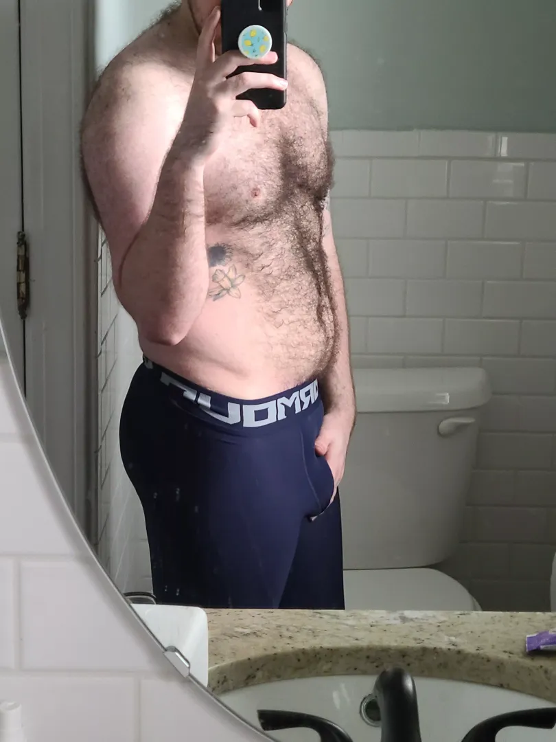 30 m gay any hairy ky guys? snap is favoritestroke2