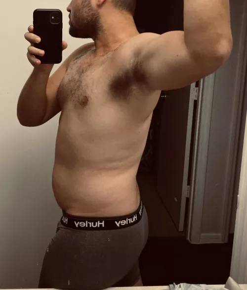 30. Need someone to give these pits some attention 👅👅👅