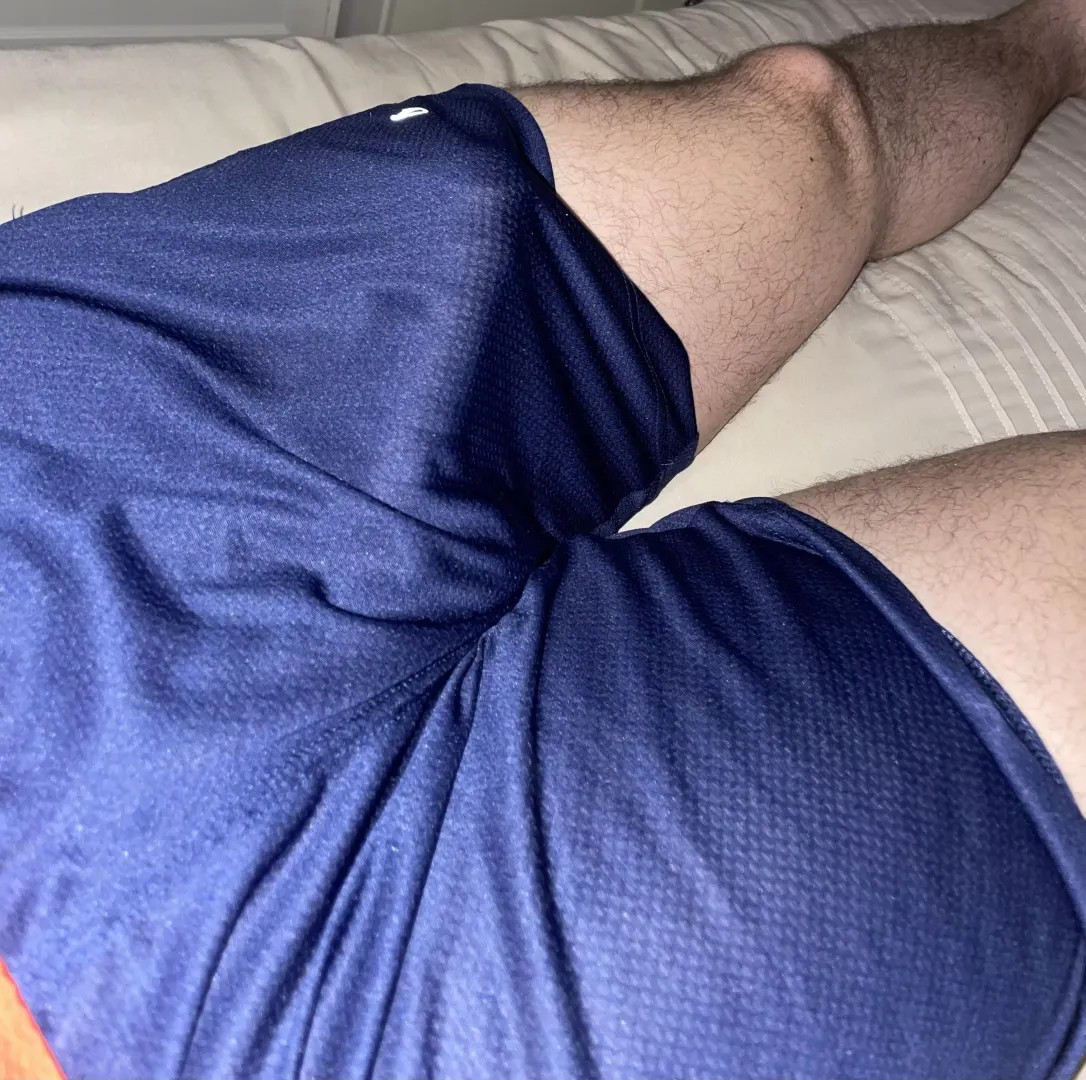 30 Uk. Horny Sunday. ++bubblebutts @eleigh1204
