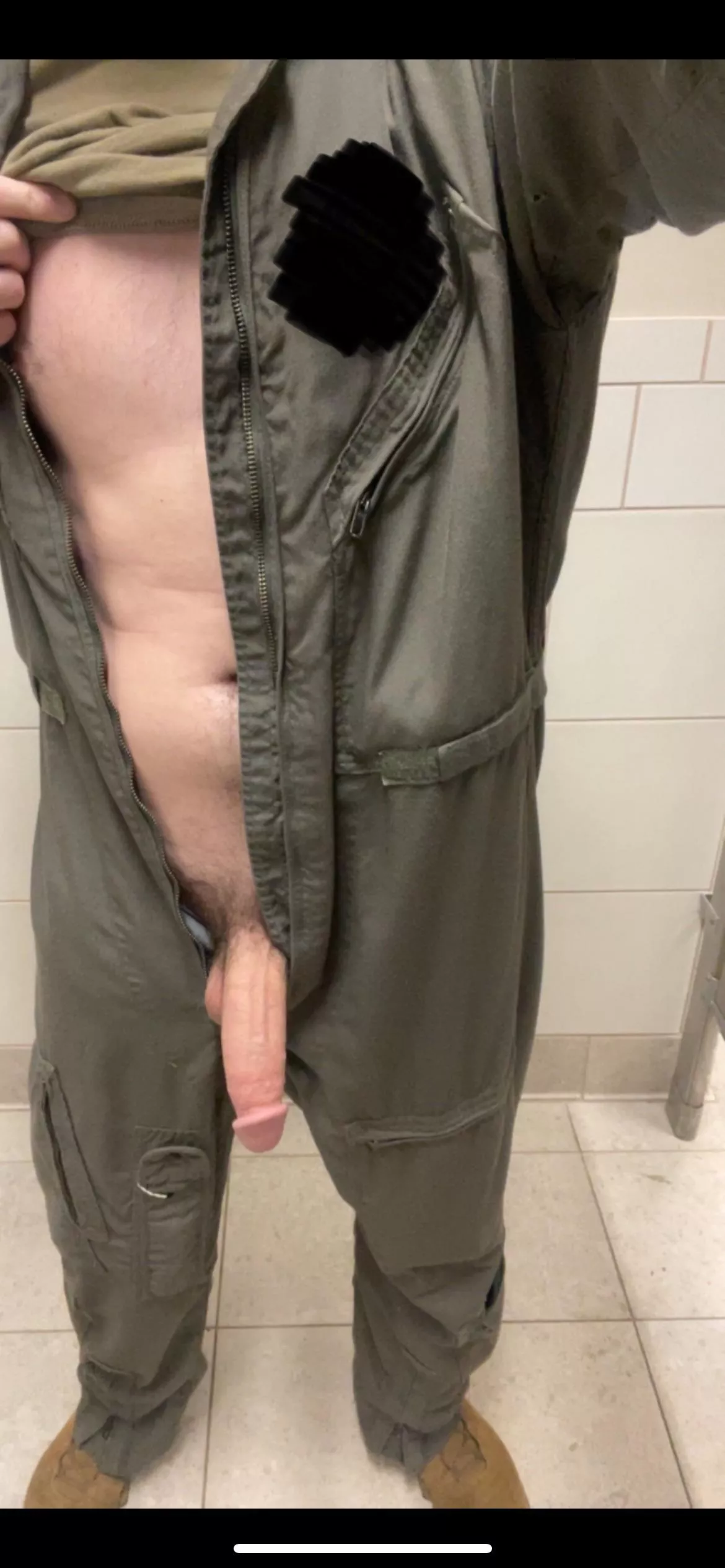 (31) Flight suits are made for easy access!