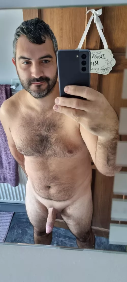 [31] shaved and ready