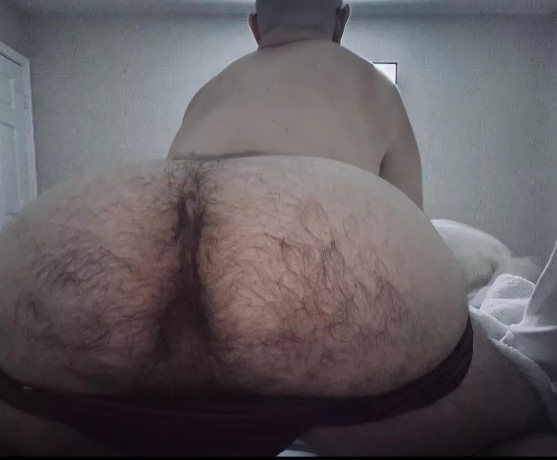 (31) thick assed latino