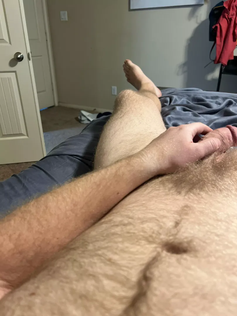 31 tx - DL bro here, gf at work. Looking for similar to jerk w. Andrew_b226872