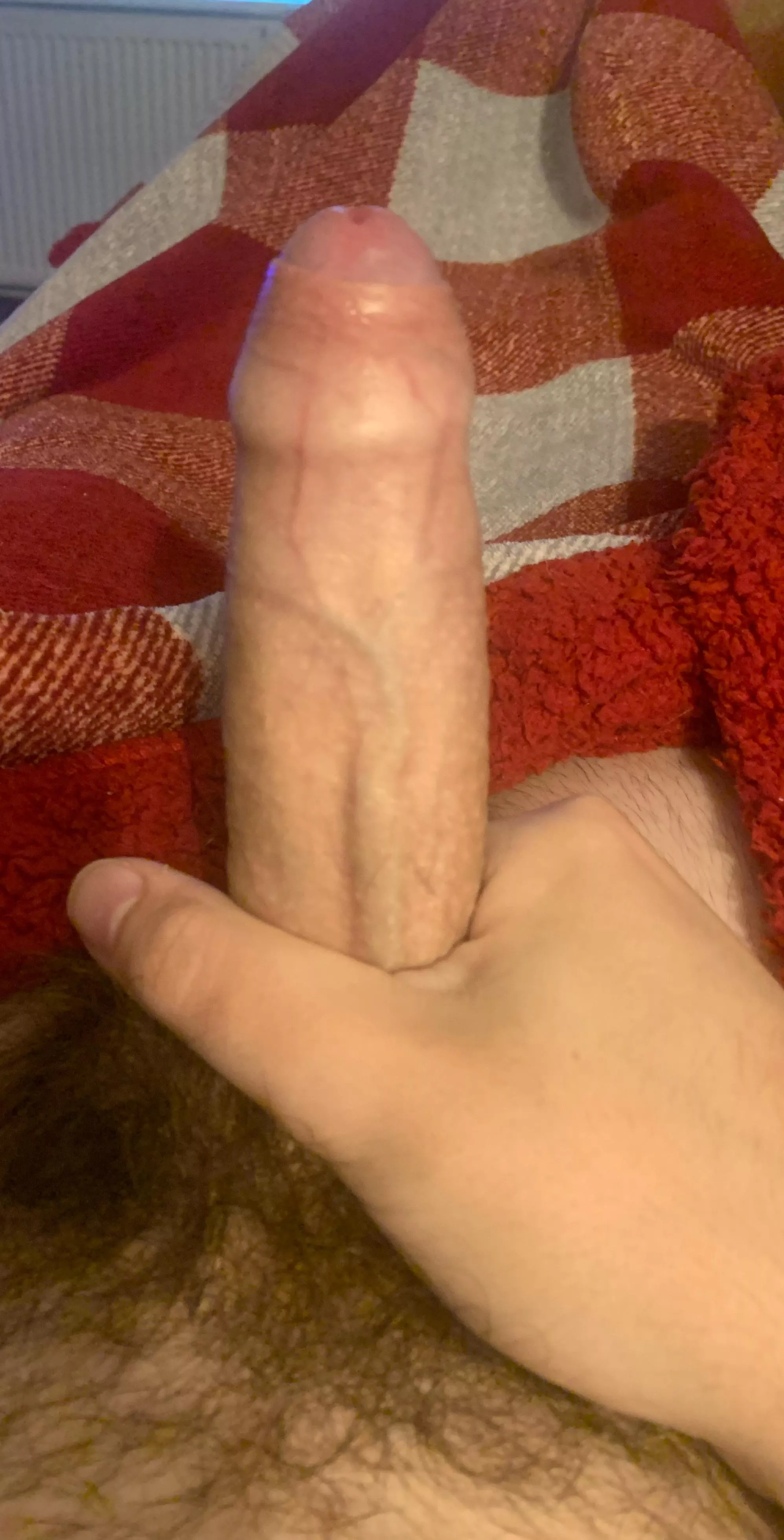 31 UK looking for kinky chat. Up for truth or dare. Sub/dom play etc