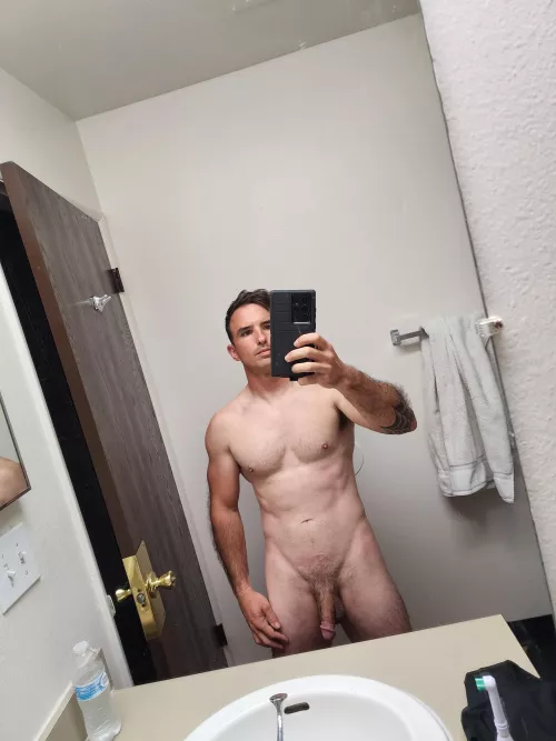 31/m. Trying like hell to my body where I want it.