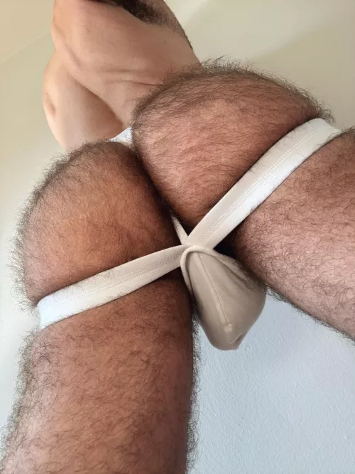 [32] Are the squats working? I left my jock on for you. Could use something to sit it down on. 