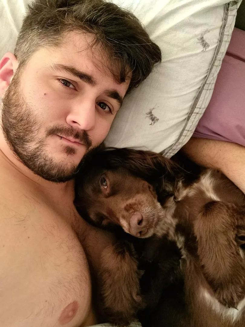 32 UK I've gotten ill and have to stay in bed.. anyone wanna come chat and keep me company? pc gamer mainly but I got a switch and ps5 too