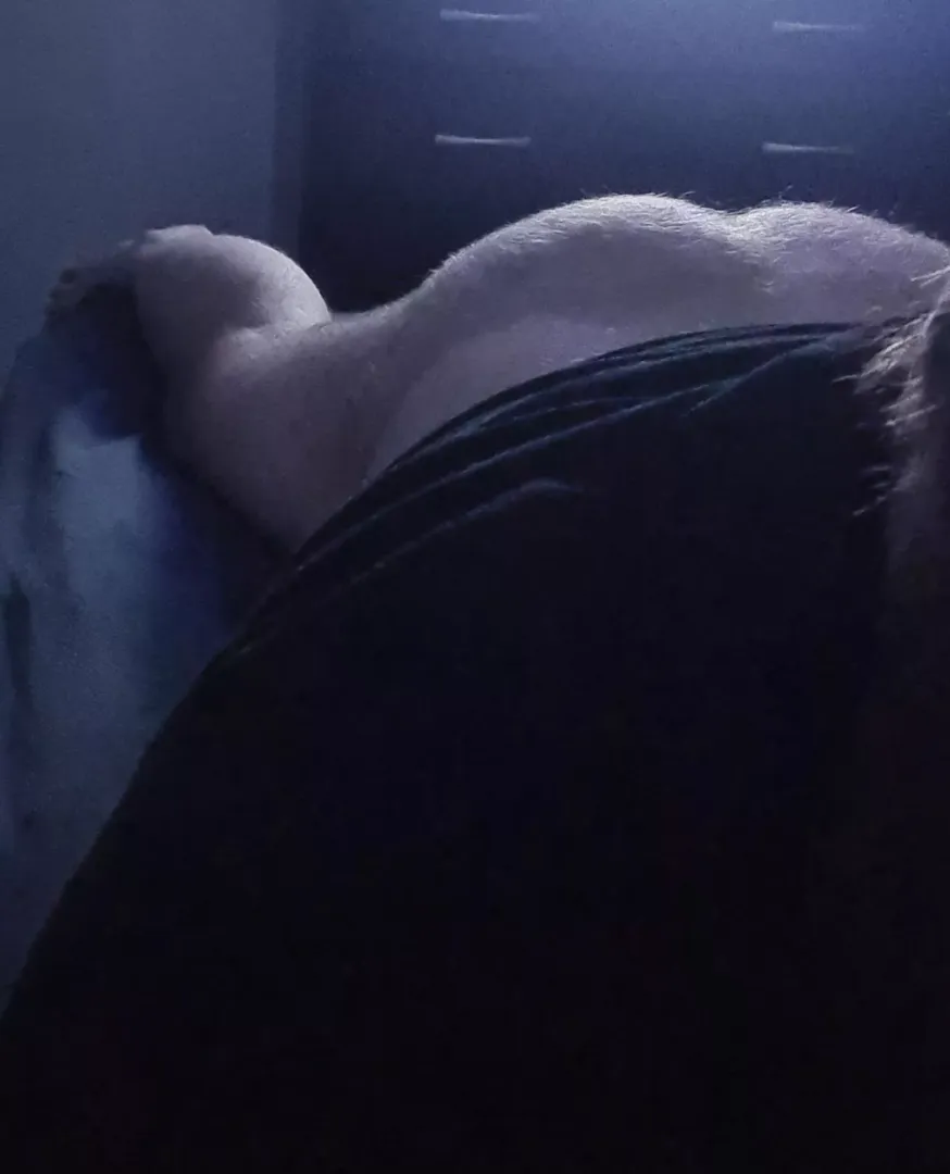 32 who's hopping on before I sleep?