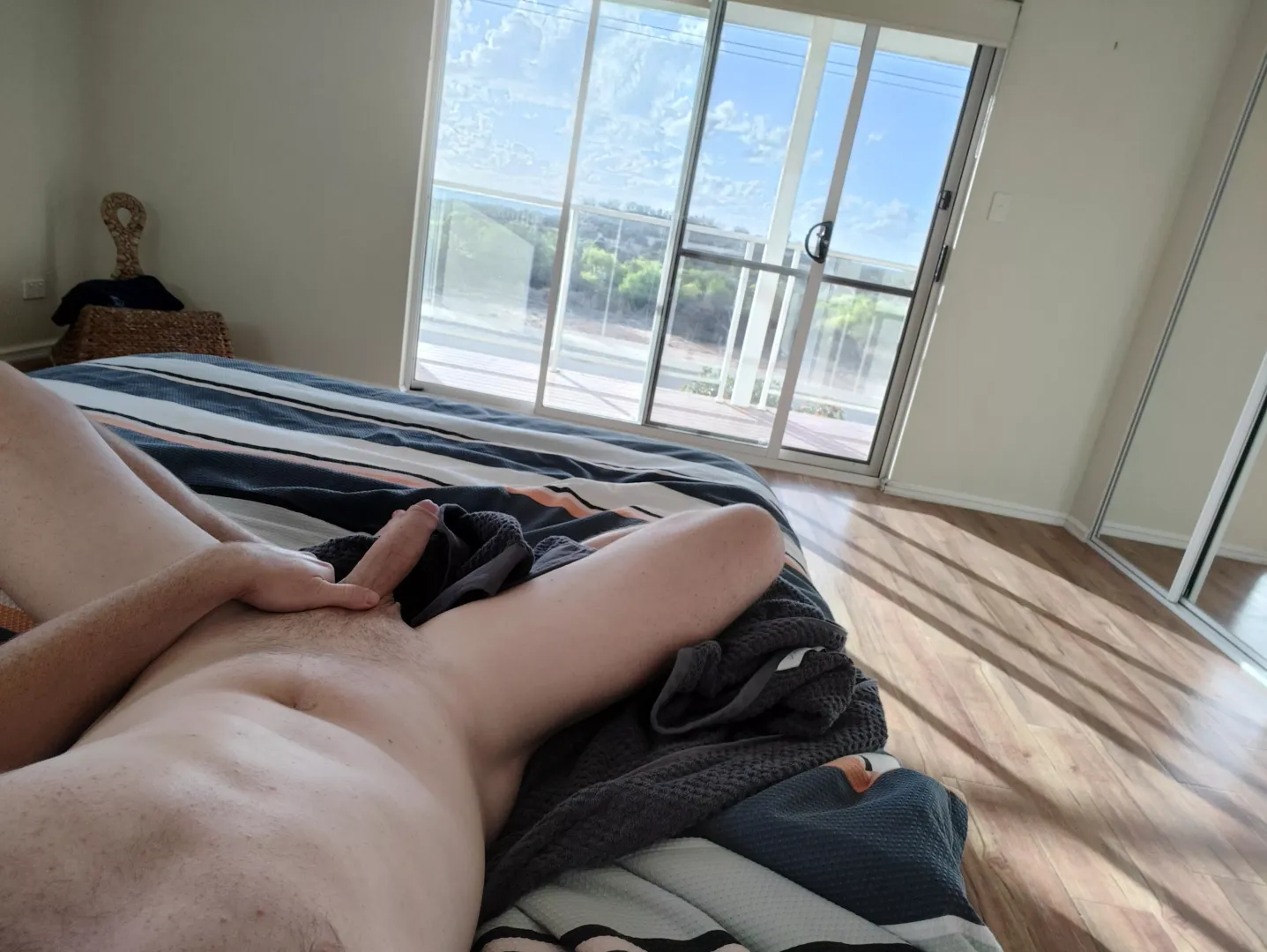 33 Australia