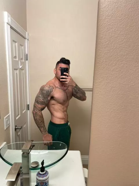 33(M)