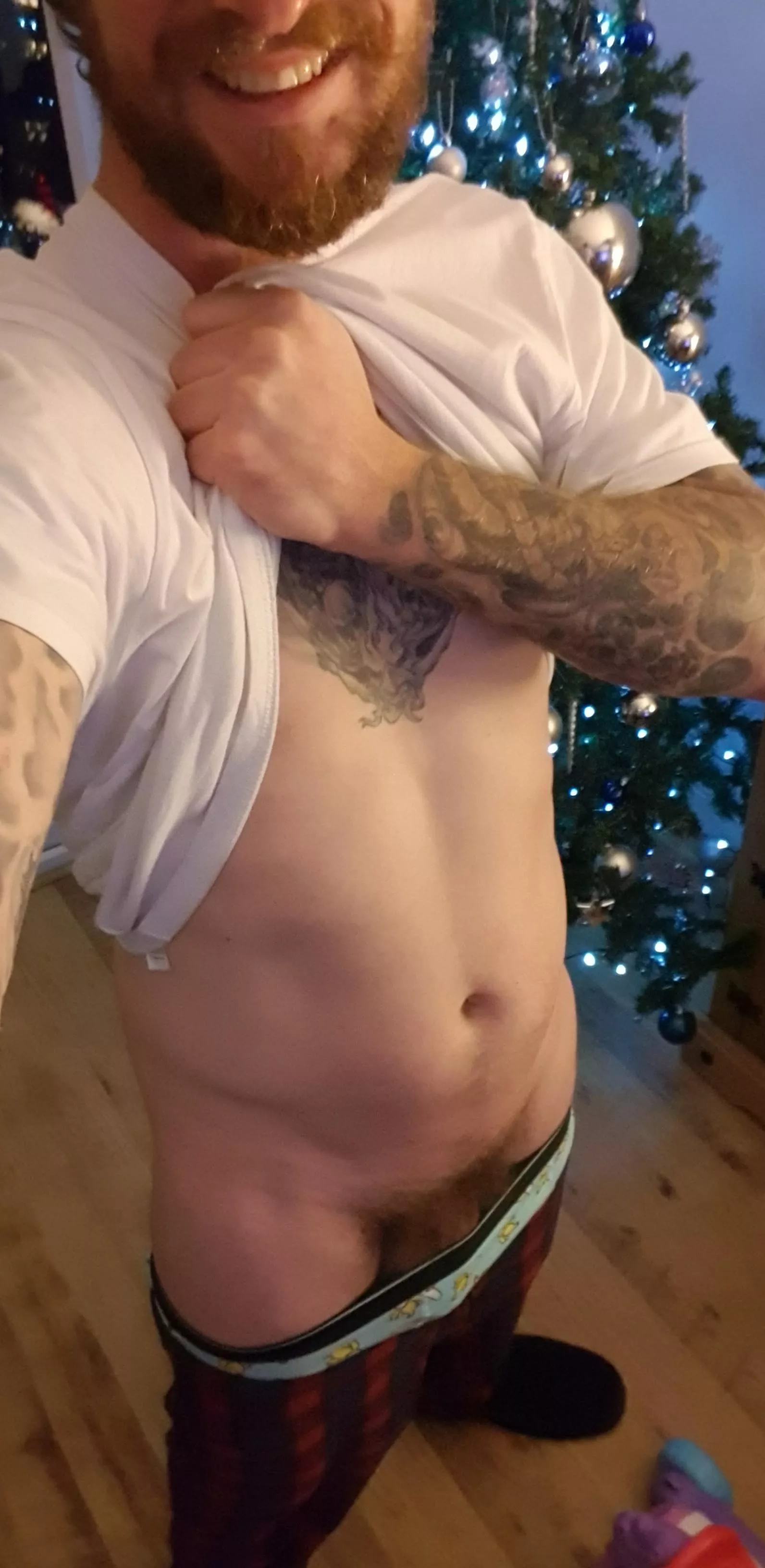 [35] Christmas might come early for you.... DMs Open..
