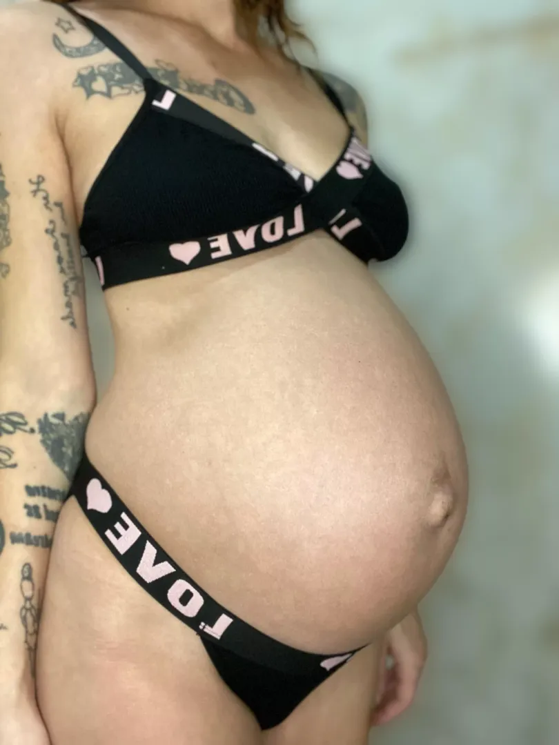 35 weeks pregnant