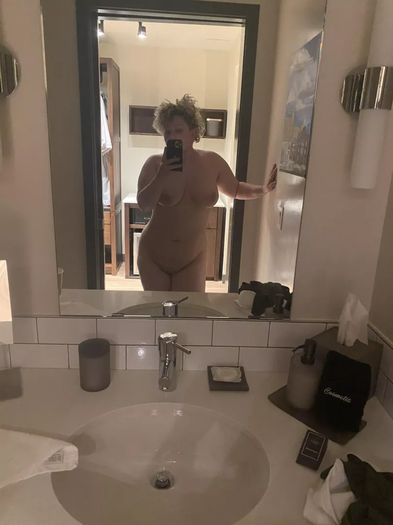 35/F/5’3”
