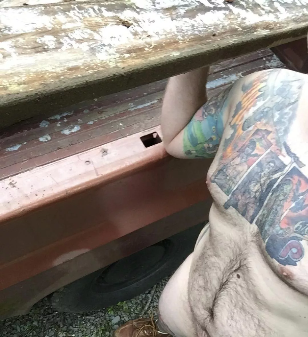 (36) Daddy is working hard