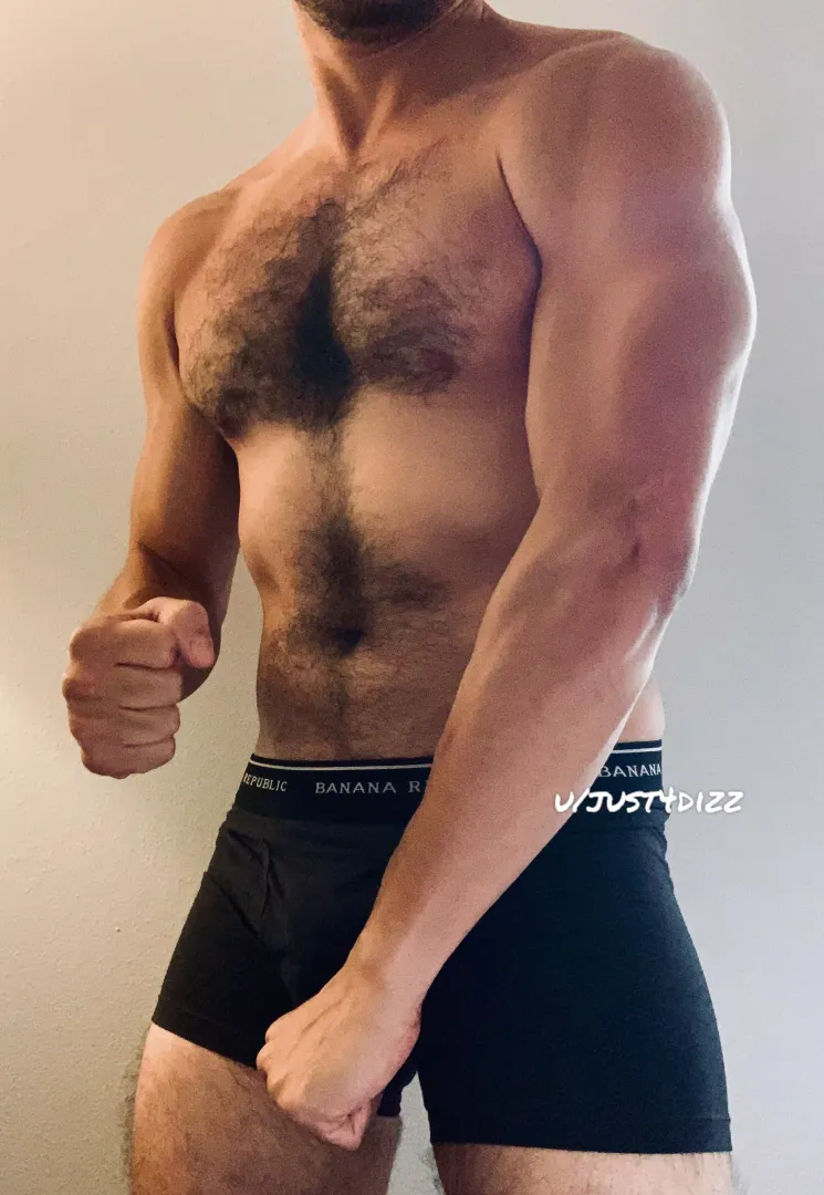 [36] Flexing!