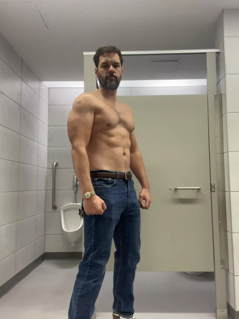 (37) 6’4 220. Do I make the cut?