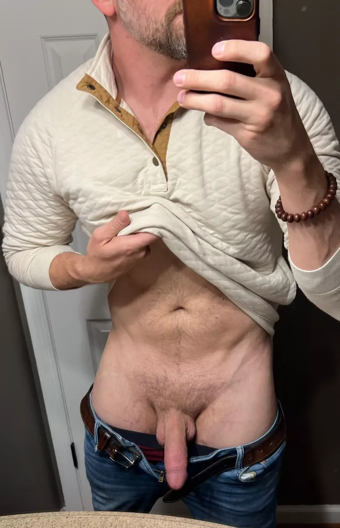 [37] TGIF… daddy needs a naughty distraction!