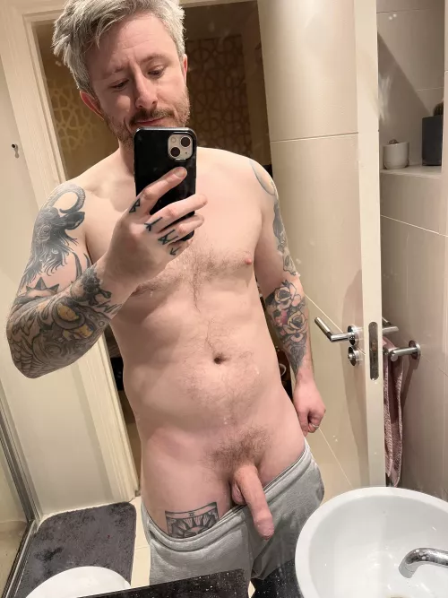 (37) who wants to see the head?
