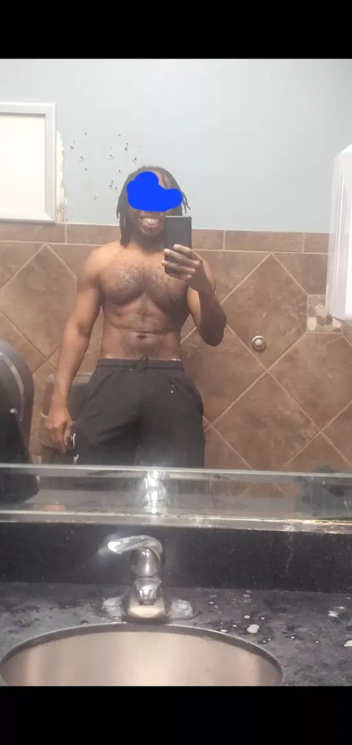 37M Fit BBC chicago seeking hotwife or stag vixen couple