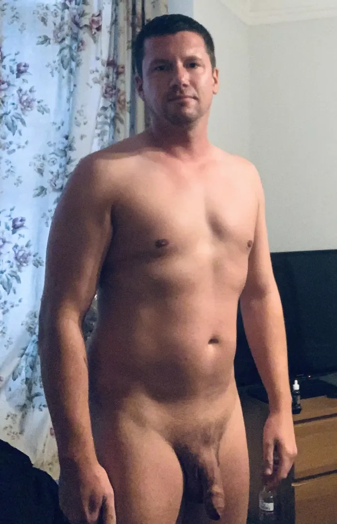 [38] dad from UK, hoping I can be someone’s daddy as well