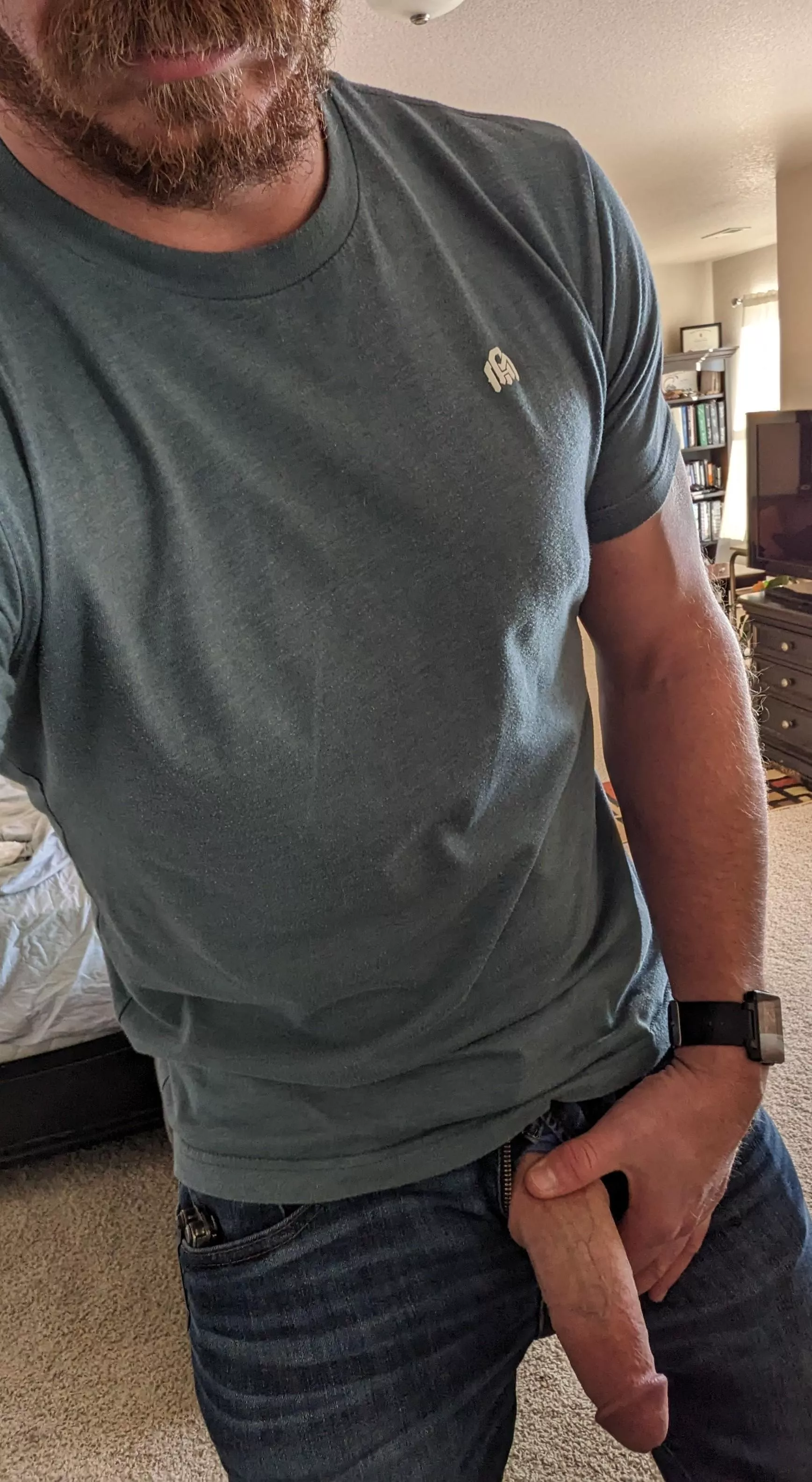 [38] Fuck Tinder. Here's my profile pic....you swiping right on a hung dad?