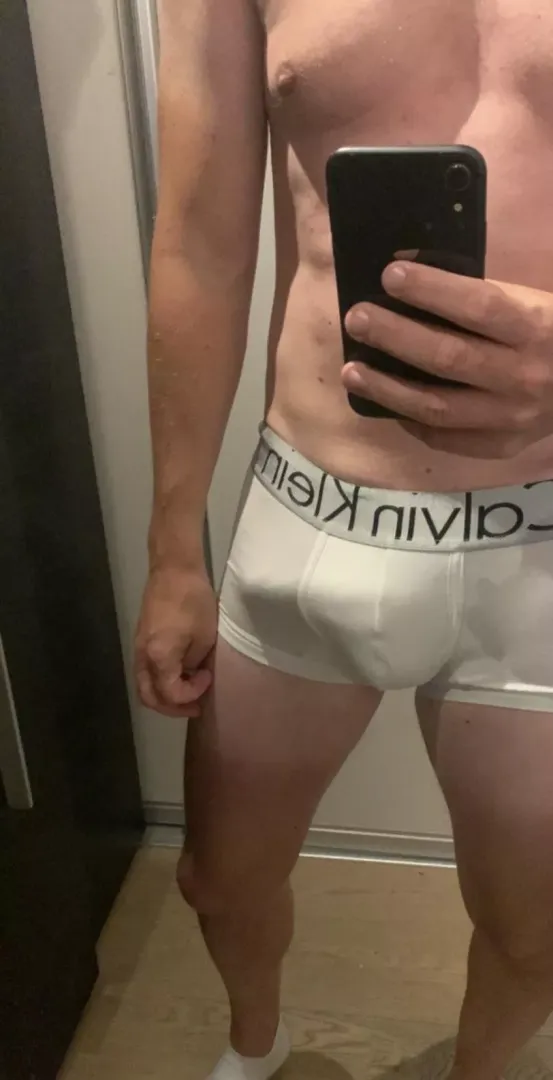 (38) in my favourite pair of tights :-)