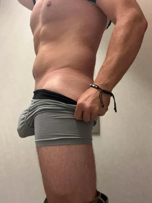 (38) Since it’s officially grey sweatpants season, hope you don’t mind me in grey boxers