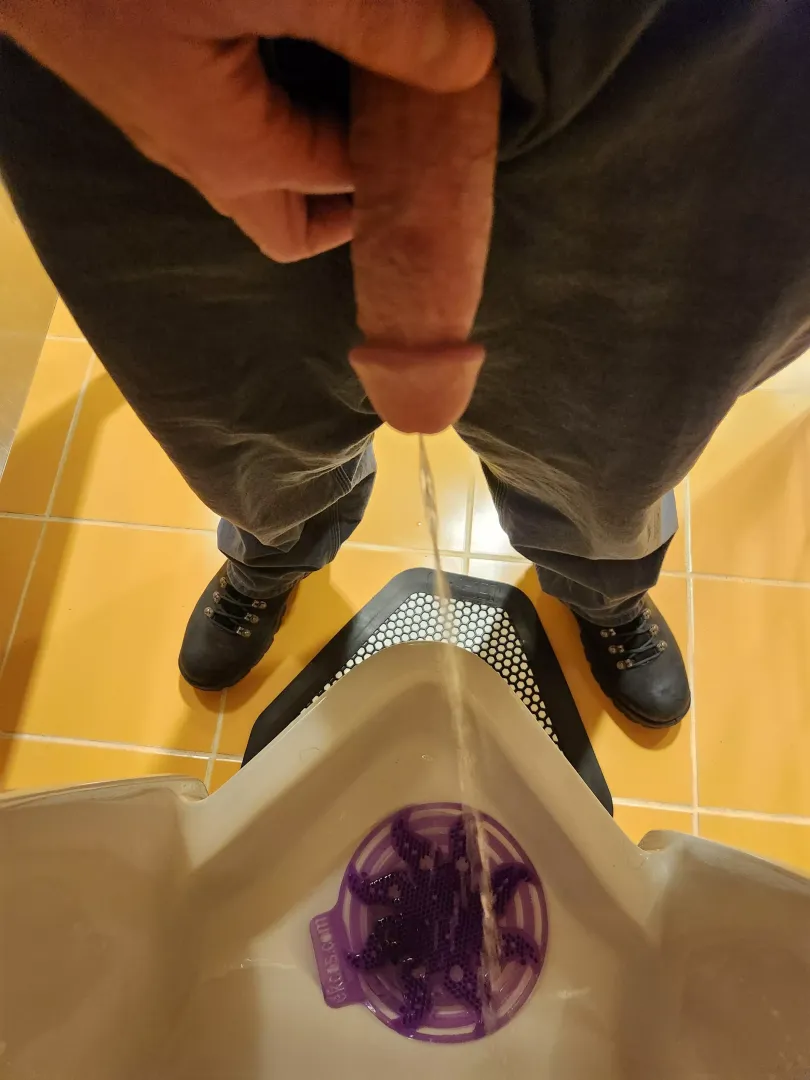 39 At work stream