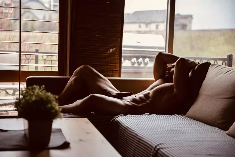 [39] relax on me