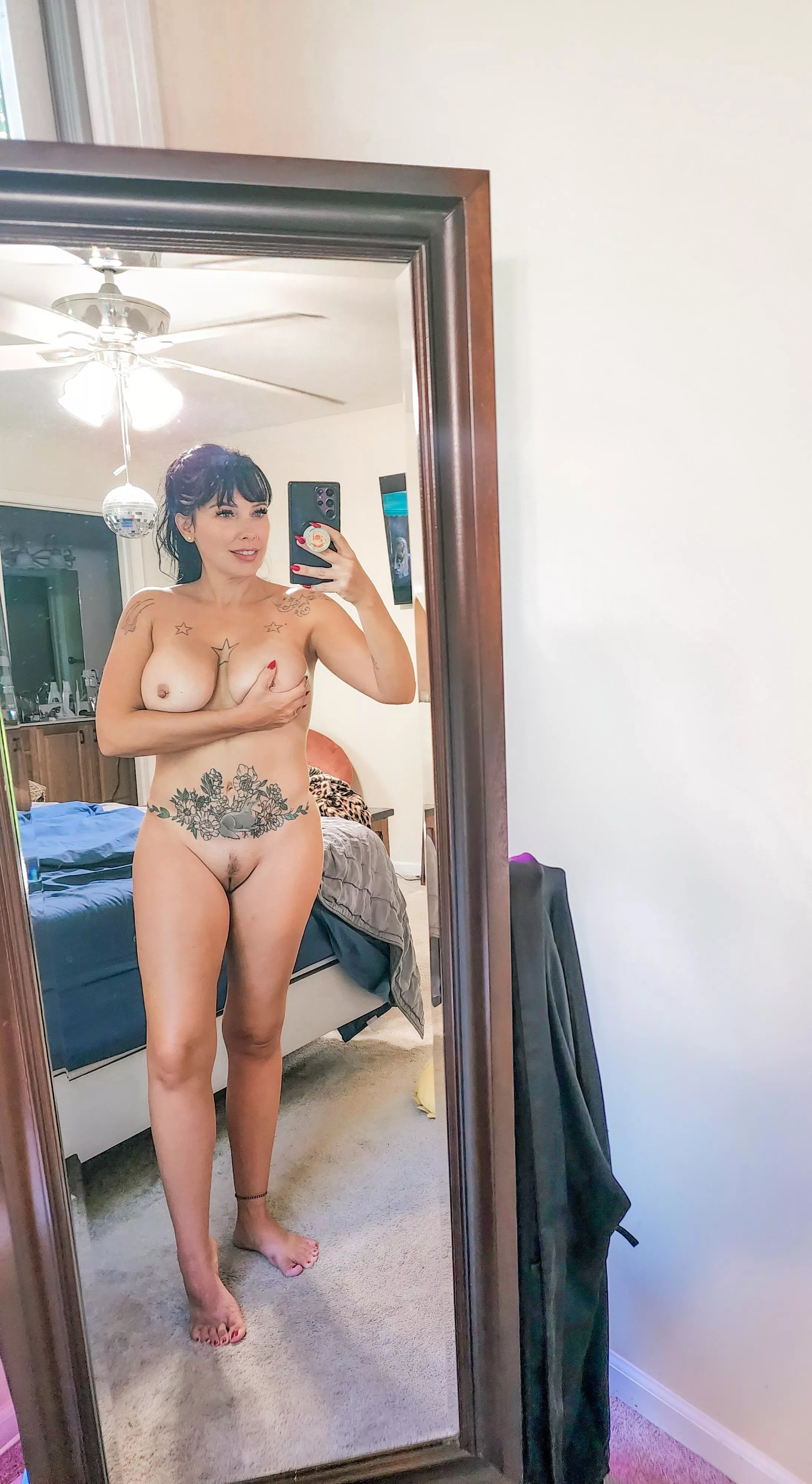 39f mom of 2. Should I keep my landing strip?