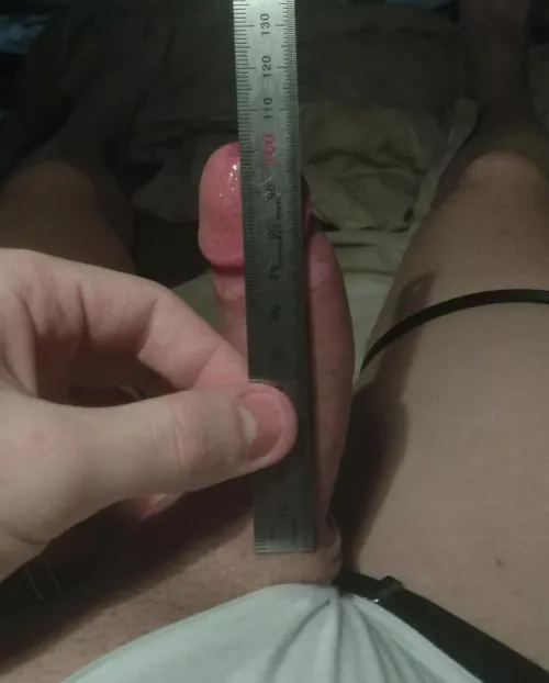 4” / 10cm fully hard - Femboy/twink - anyone want to compare?