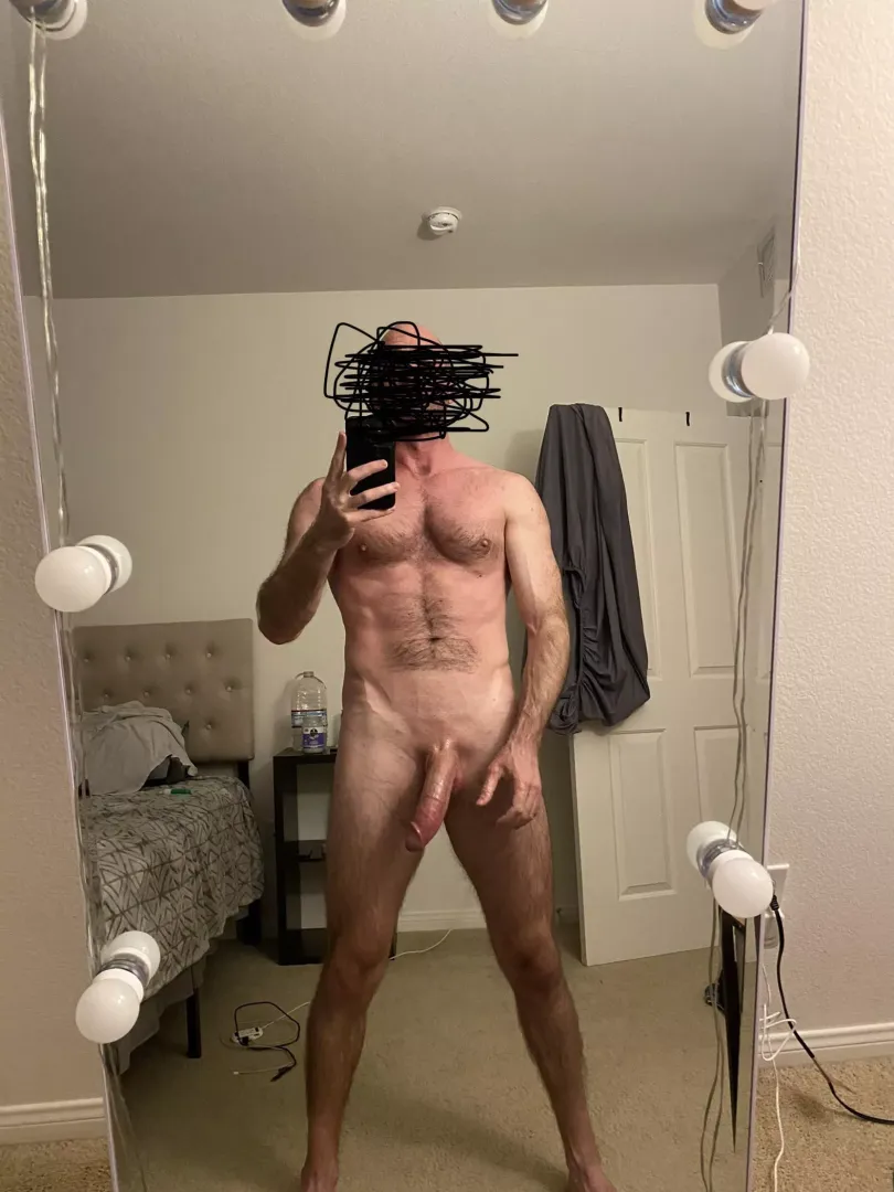 [40] Chicago Dilf 100 straight tall hung and fun BWC [oc]