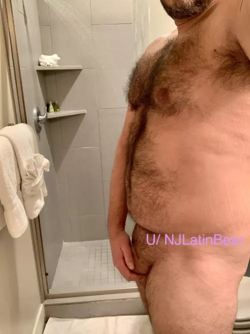 [40s] Vacation shower?! If you wash mine, I’ll wash yours!