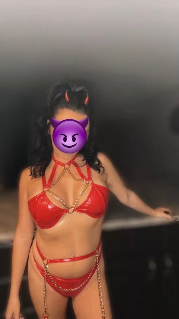 4'11 36DDD