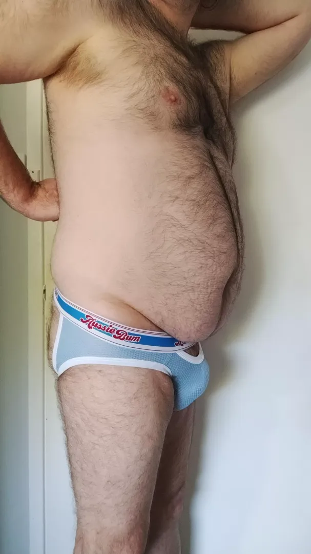 (42) Daddy needs a good boy to keep him company. DMs open. 😘