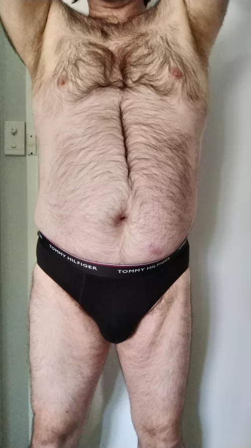 (42) Follow the happy trail to Daddy's DMs 😉