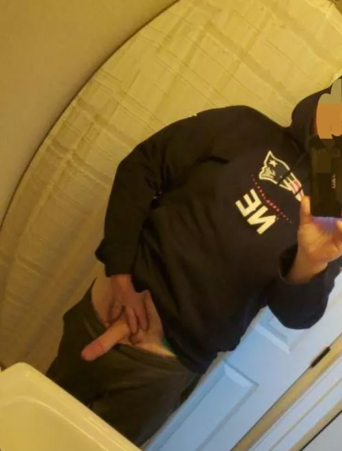 [43] Curvy women are my thing...