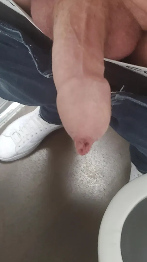 [44] horny dad 😈