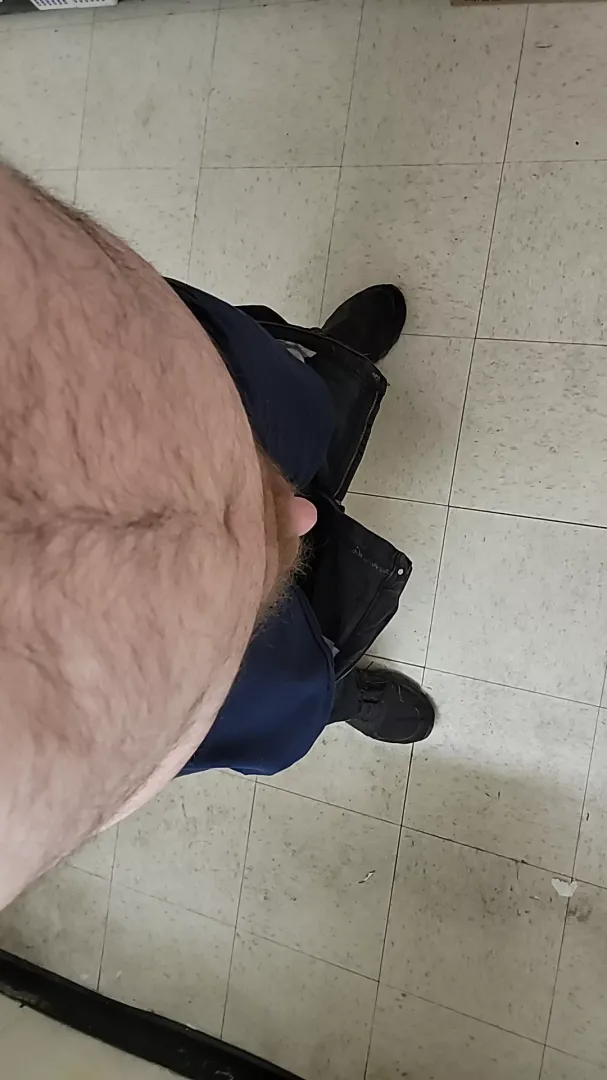 46 lonely dad at work