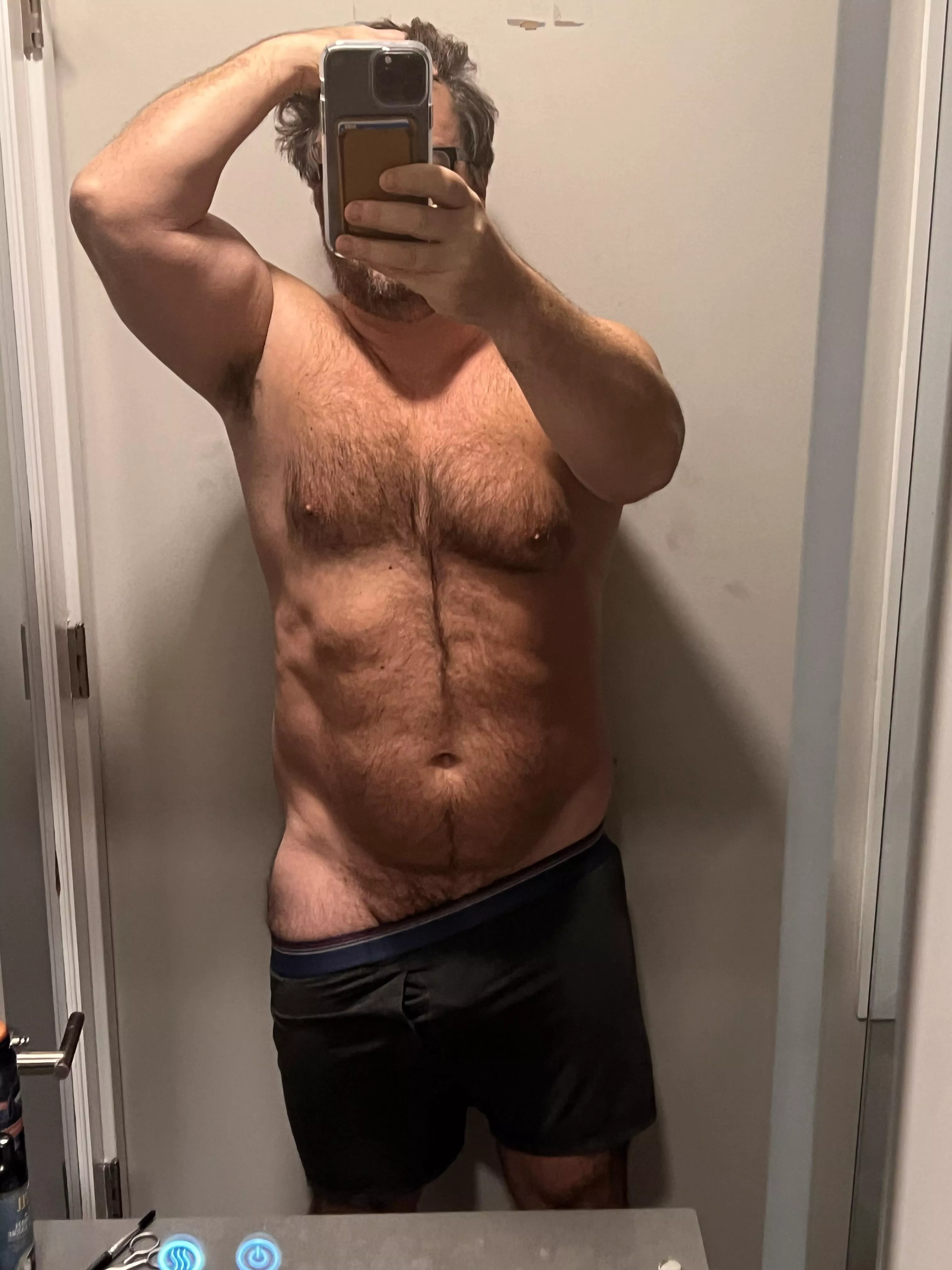[47] Felt cute might delete later🤪