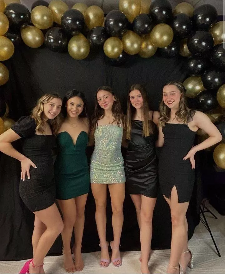 5 Hot Girls