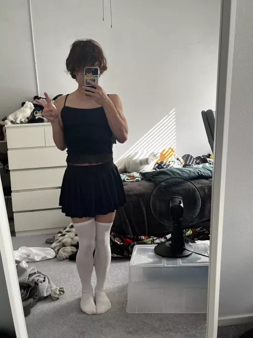 5’2 boi (girl height😓)