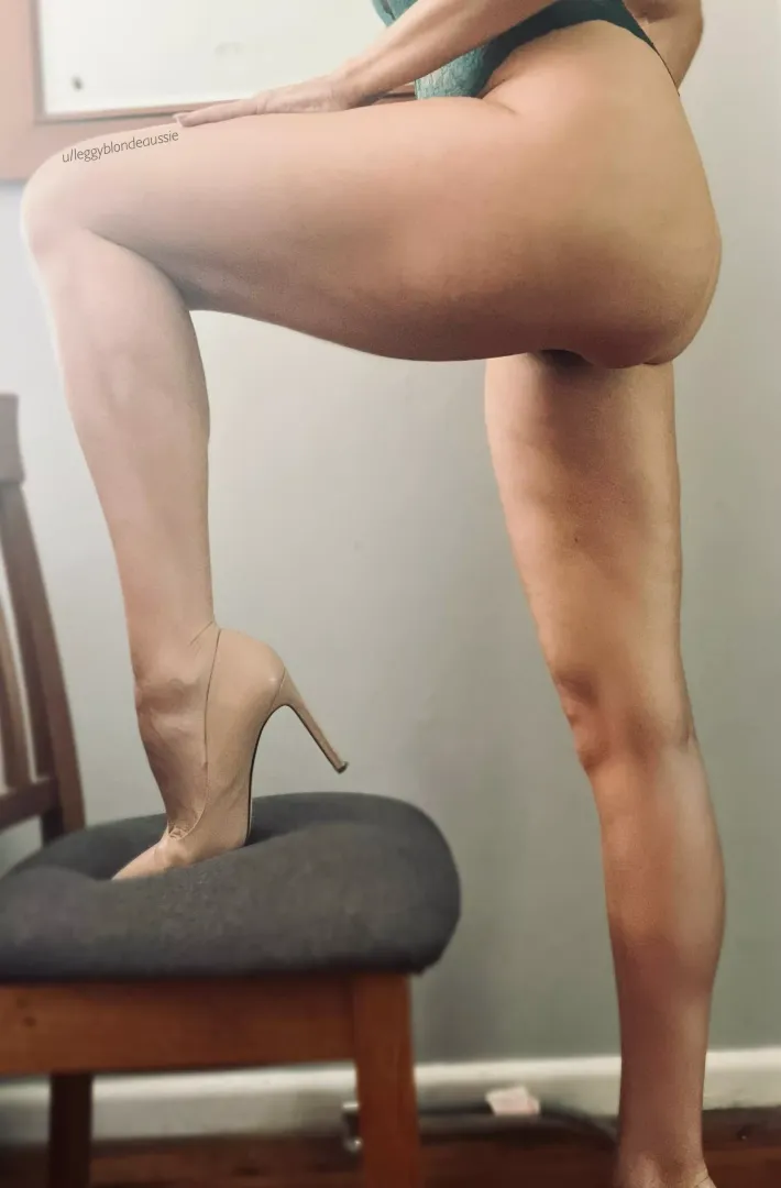 6’ in heels. Where are all the tall guys? 👠 (OC) (F) 49