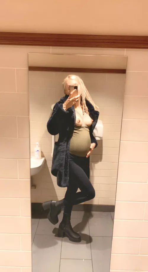 7 months pregnant, doc told me I might have to be induced early :(