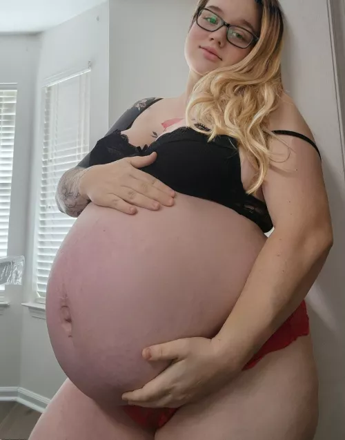 9 months with twins. Would you still fuck me?