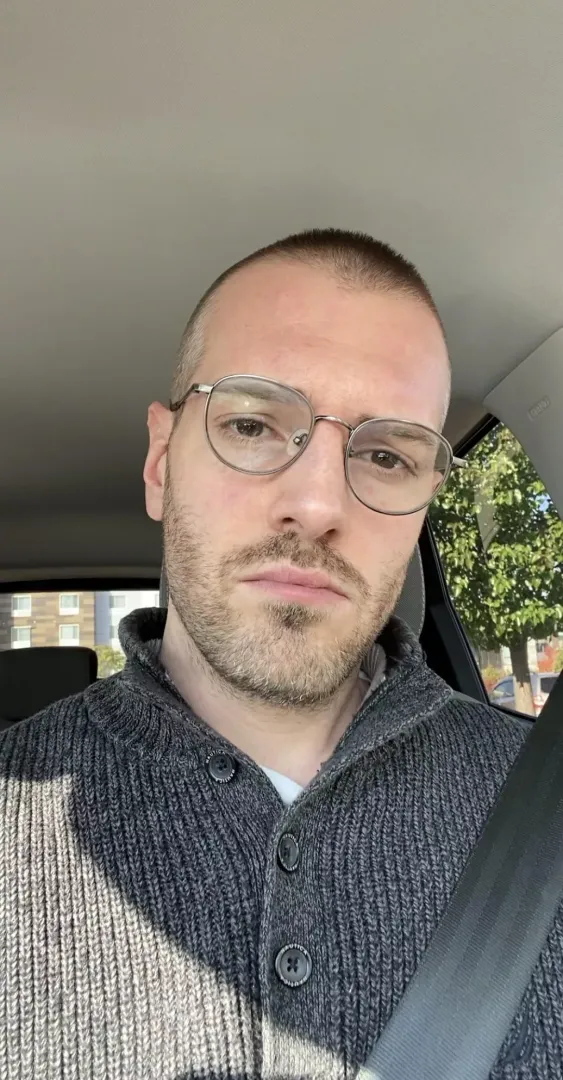 90’s glasses 👍