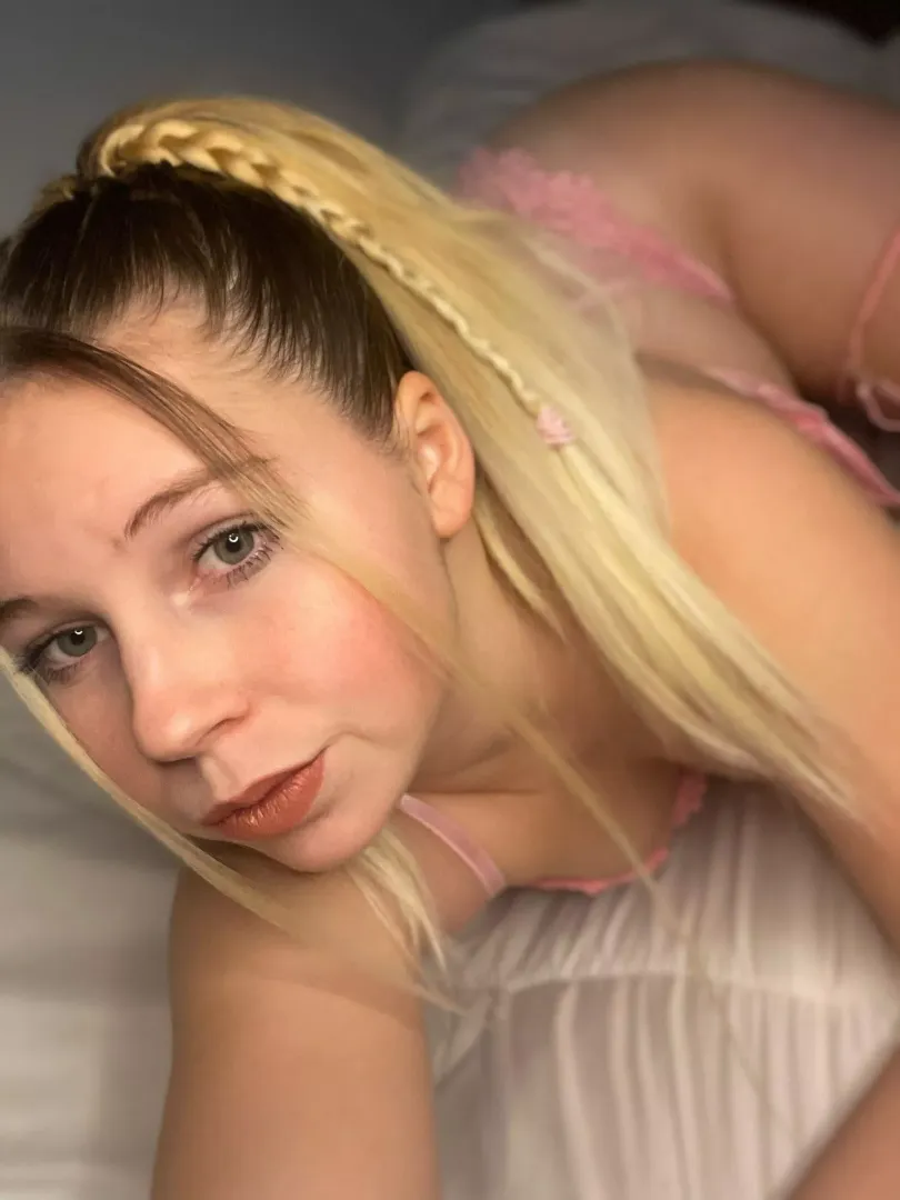 A face so innocent for a body that's not really innocent