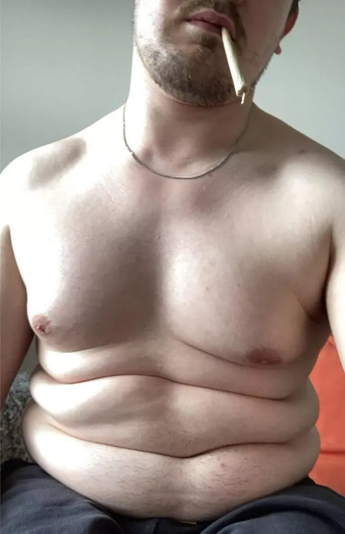 A fat dude with a fat doob (m27) first post here!