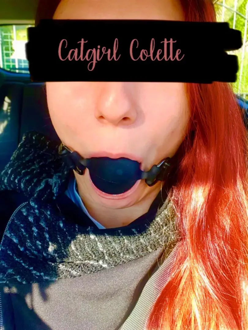 A gag with a penis inside, can you take all in your 👄